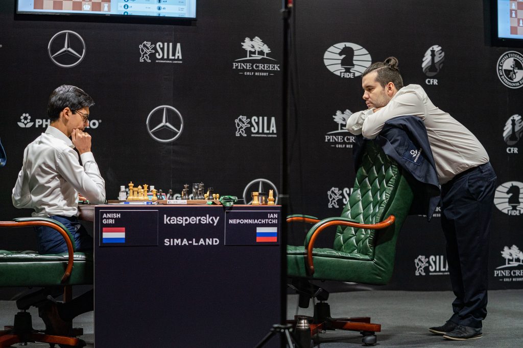 Anish Giri - Ian Nepomniachtchi, turniej pretendentów, Jekaterynburg 2020, runda 1