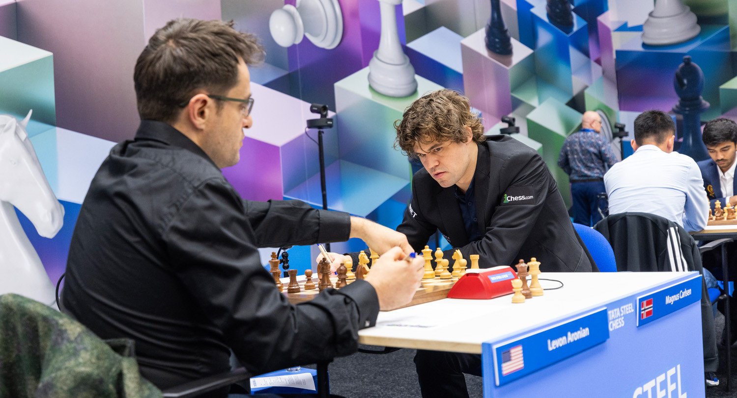 Carlsen vs Aronian Wijk aan Zee